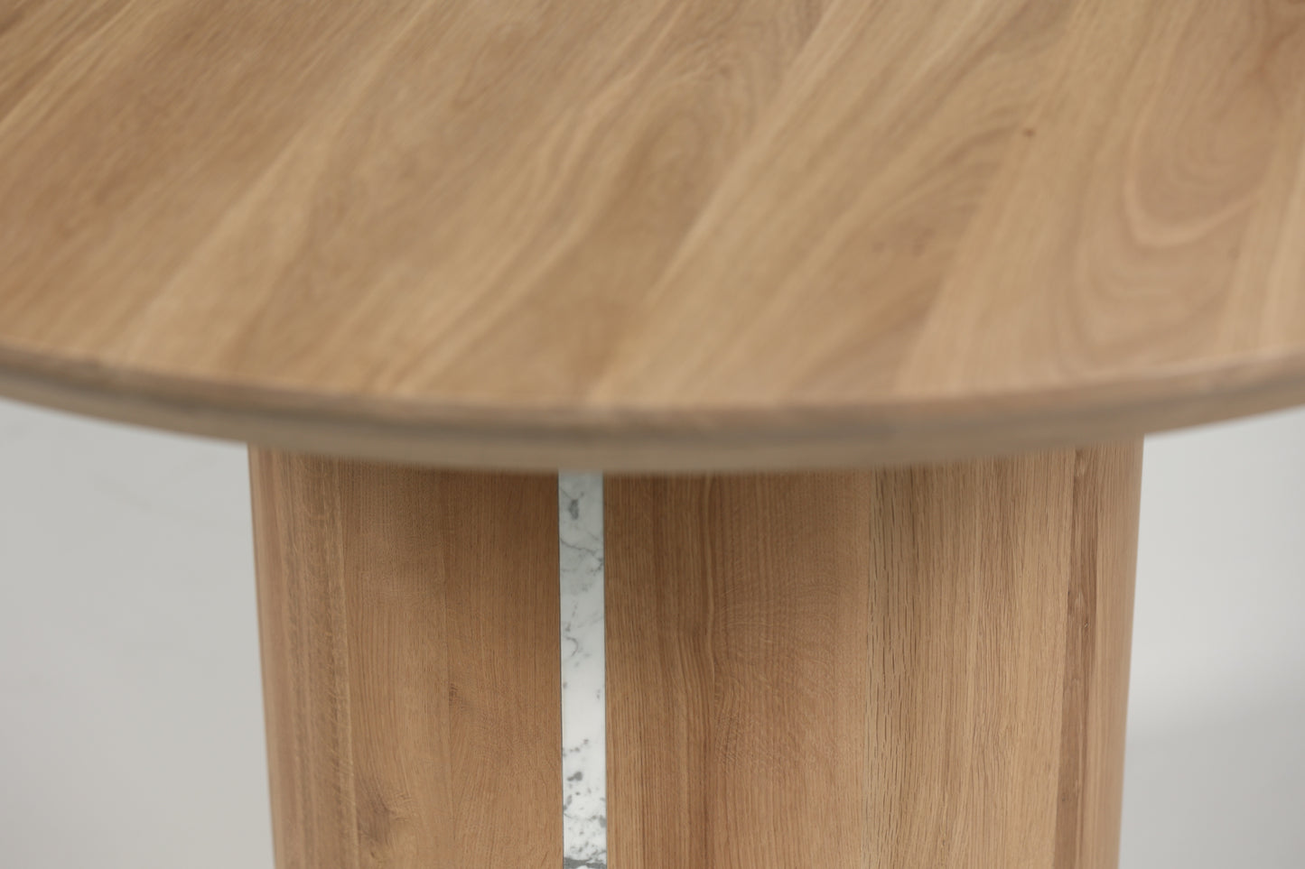 Scar Dining Table