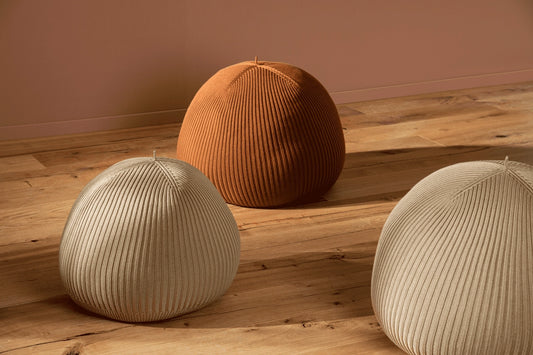 Bonnet Pouffes